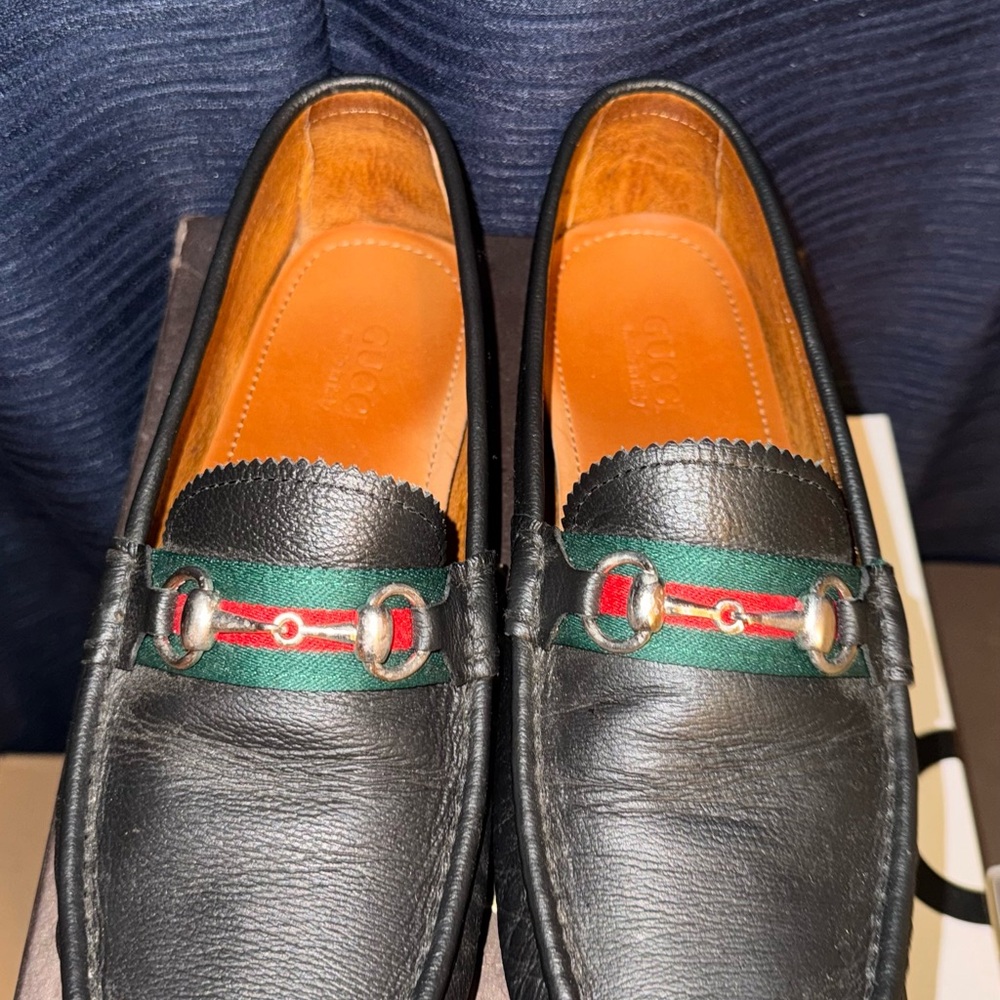 Gucci Black Leather Loafers with Green and Red Accents